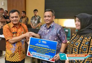Pemprov Jateng Salurkan Bantuan Keuangan Rp 61 Miliar ke Pemkot Pekalongan