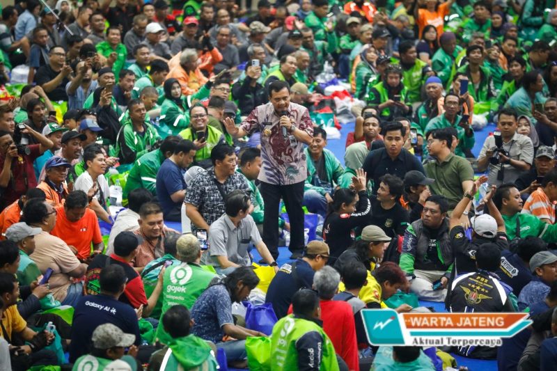 Pengemudi Ojol Curhat soal Pajak hingga Perlindungan Srikandi kepada Gubernur Ahmad Luthfi